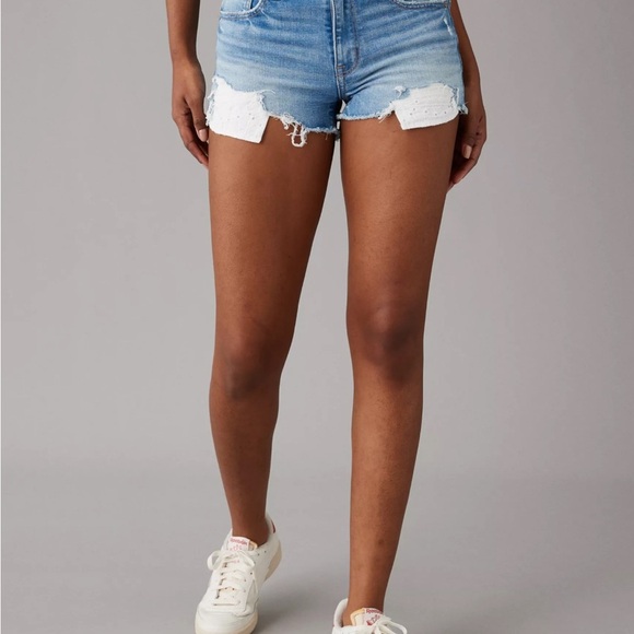 AE Next Level High-Waisted Ripped Denim Short Short Sz 4 - Picture 1 of 7